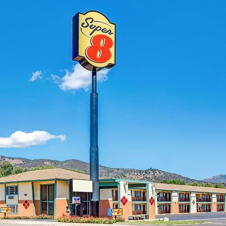 Super 8 By Wyndham Yreka Ξενοδοχείο Εξωτερικό φωτογραφία